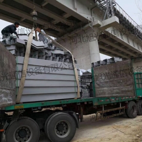 SMC電纜槽卸車現(xiàn)場